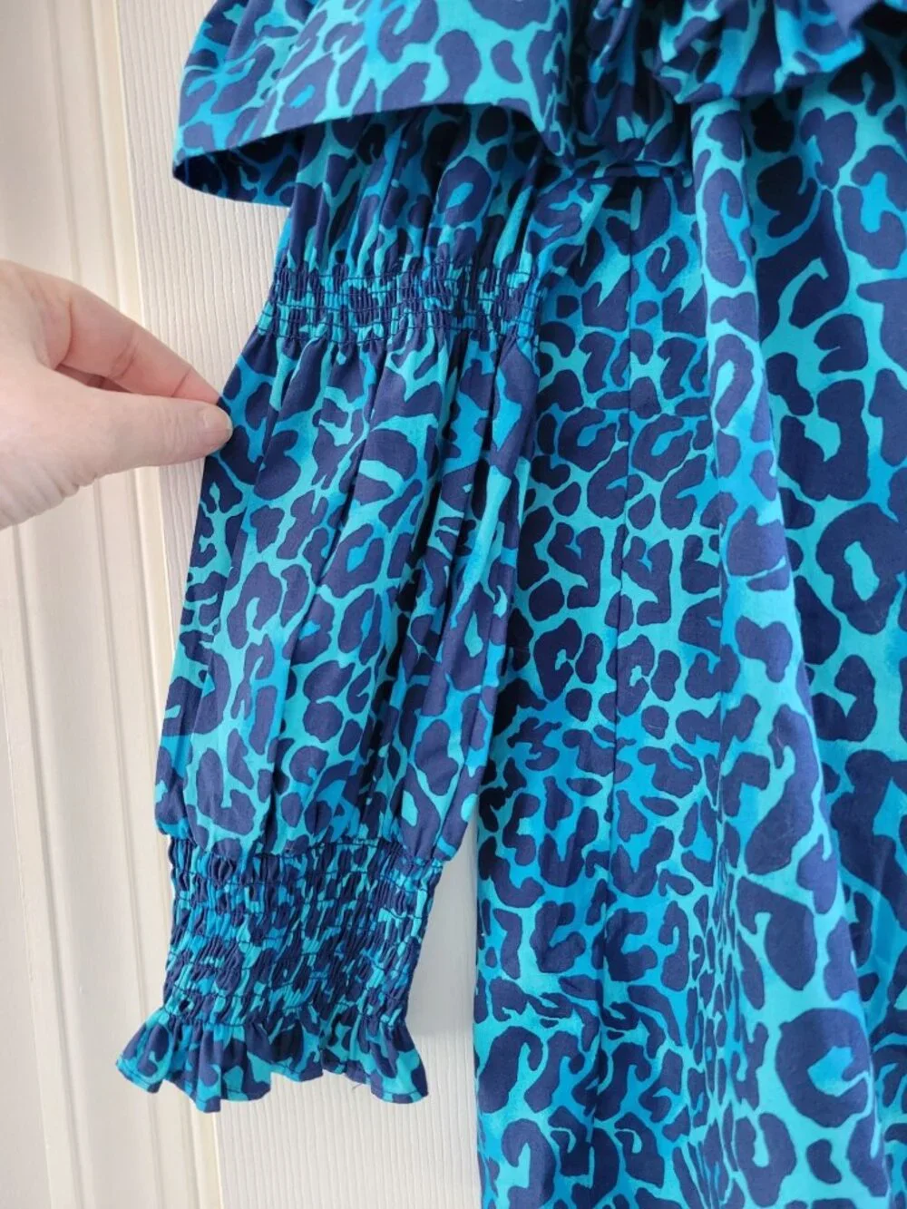 Lilly Pulitzer Beatrix Leopard Turquoise Blue Off the Shoulder Top size Medium